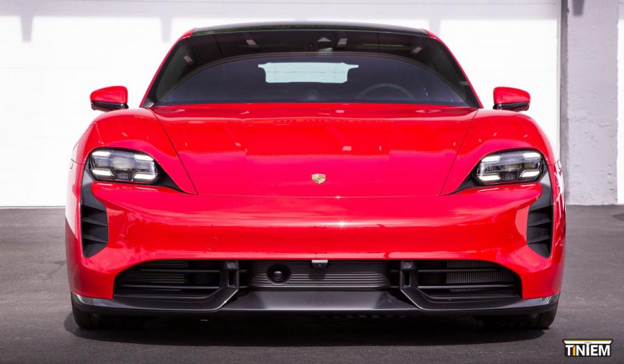  Porsche Taycan Turbo S by MetroWrapz 2020 года  (фото 3 из 5)
